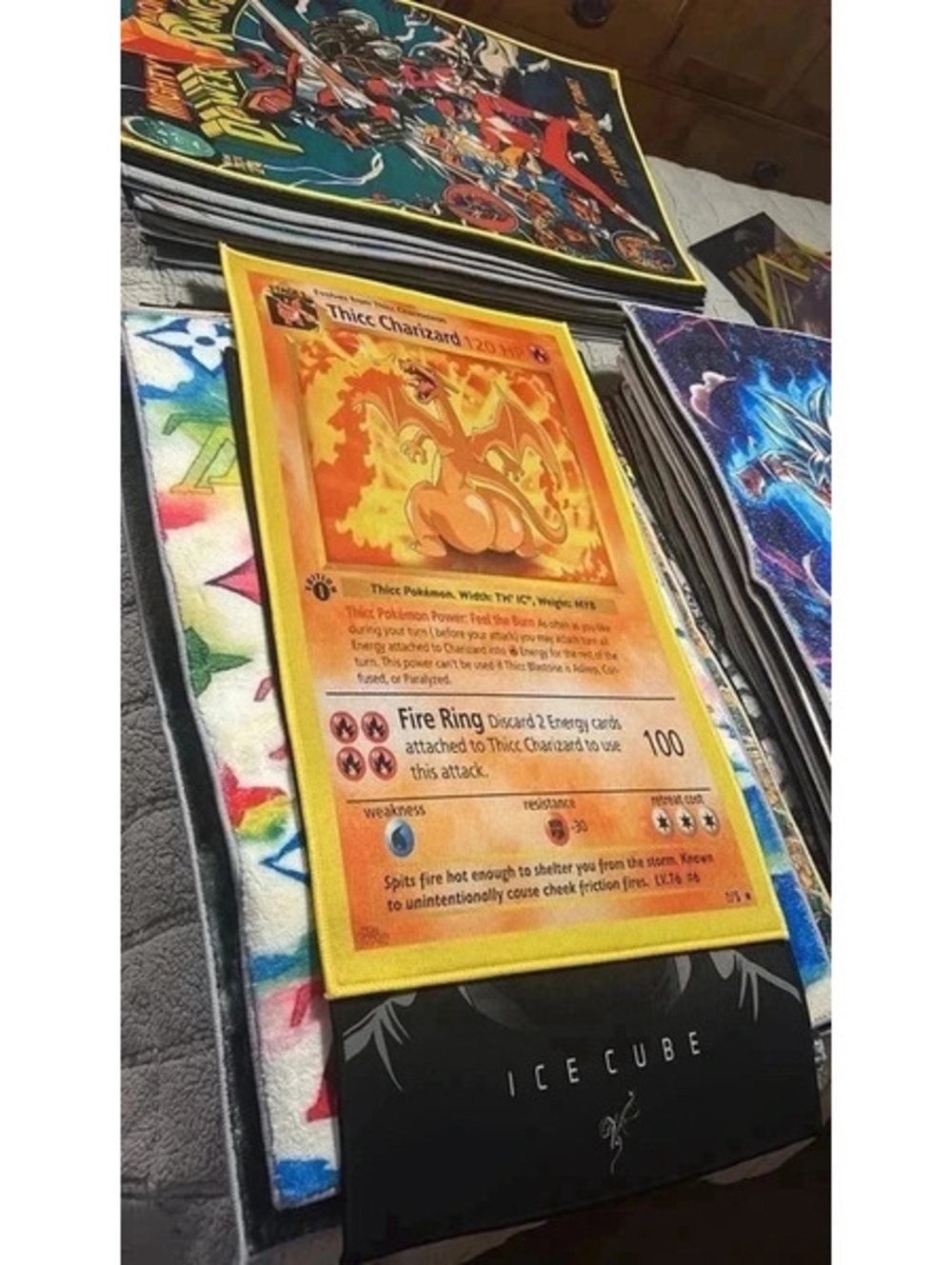 Pokémon Thicc Charizard graphic area rug 32x18in